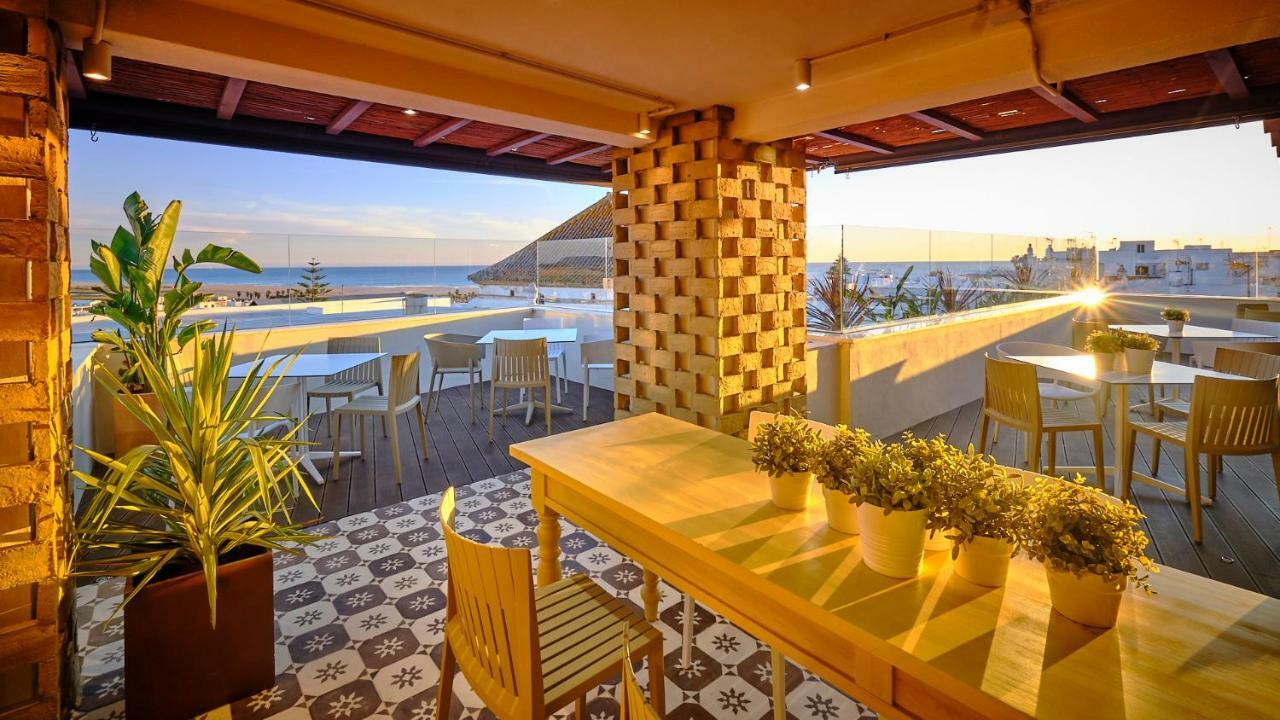 Hostal Campito Conil De La Frontera Bagian luar foto
